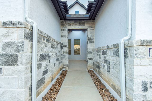 516 Cotorra Springs, Cibolo, TX 78108