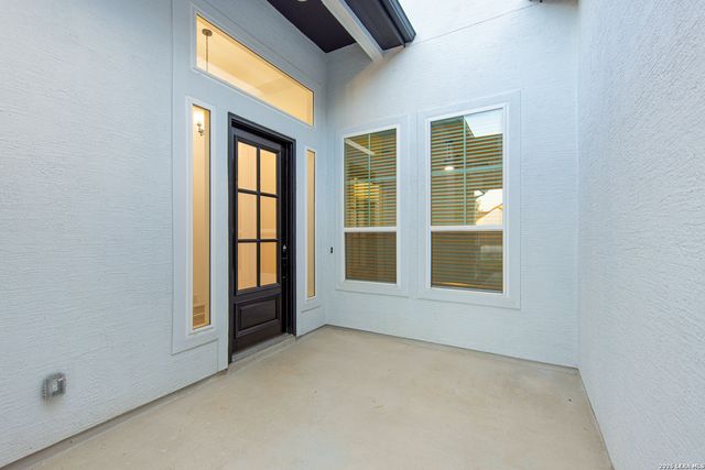 516 Cotorra Springs, Cibolo, TX 78108