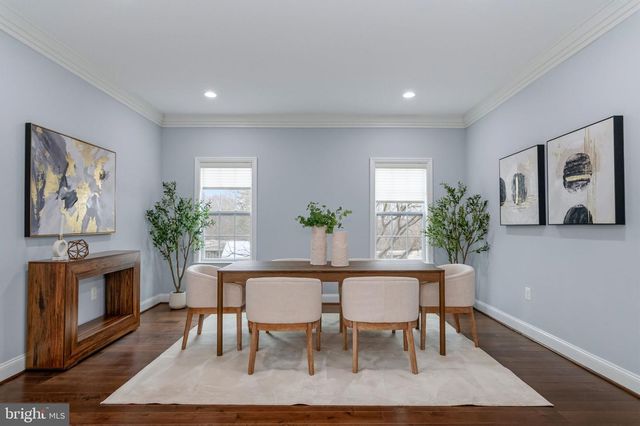 7908 HOLMES RUN DR, Falls Church, VA 22042