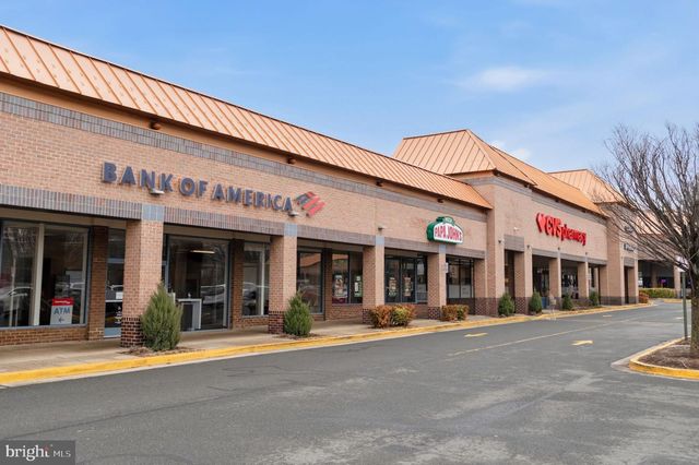 7908 HOLMES RUN DR, Falls Church, VA 22042