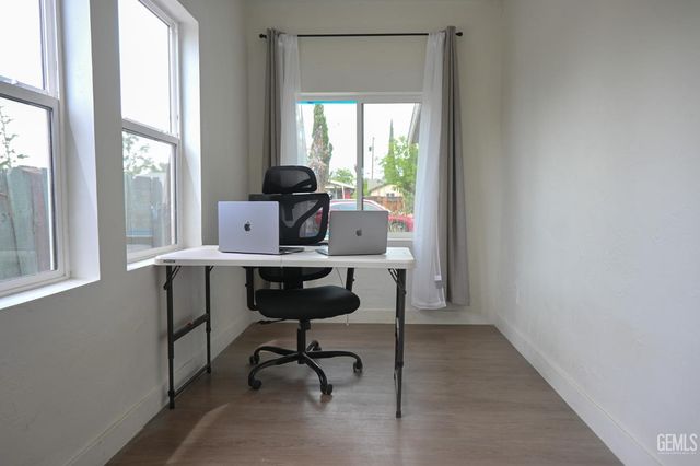 1903 3rd Street, Bakersfield, CA 93304