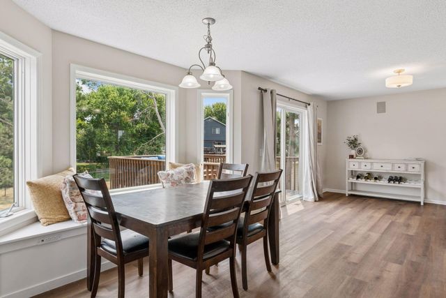 5909 92nd Avenue N, Brooklyn Park, MN 55443