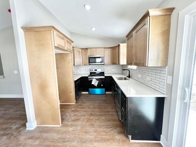 10611 E Bonita ST, Wichita, KS 67207