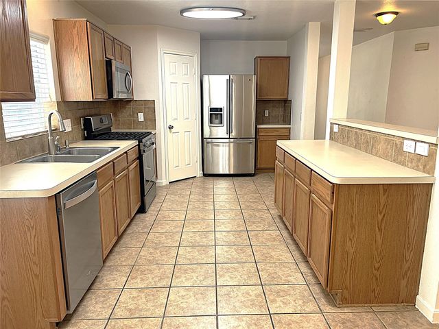 4714 Glencastle Court, Houston, TX 77345
