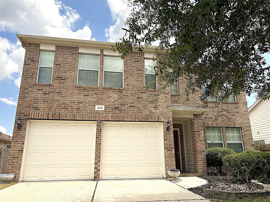 4714 Glencastle Court, Houston, TX 77345