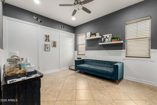 10917 E THORNTON Avenue, Mesa, AZ 85212