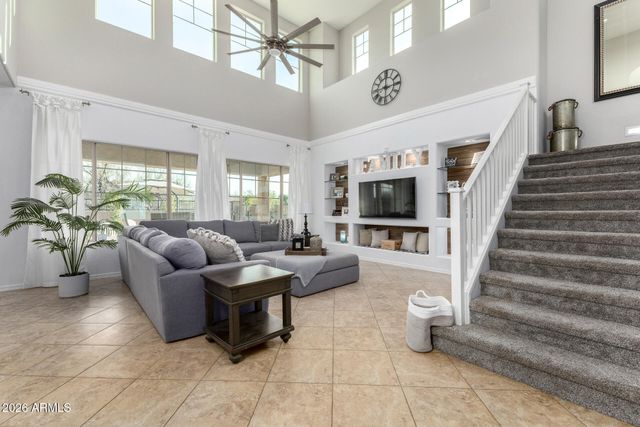 10917 E THORNTON Avenue, Mesa, AZ 85212