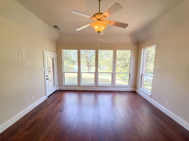 9313 Dosier Cove W, Fort Worth, TX 76179