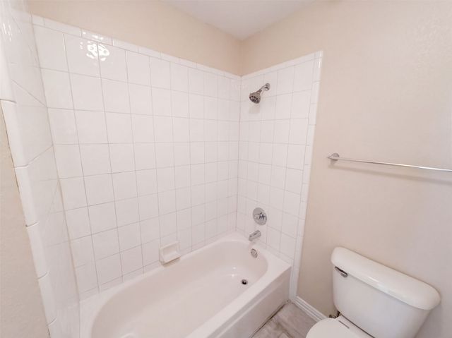 9313 Dosier Cove W, Fort Worth, TX 76179