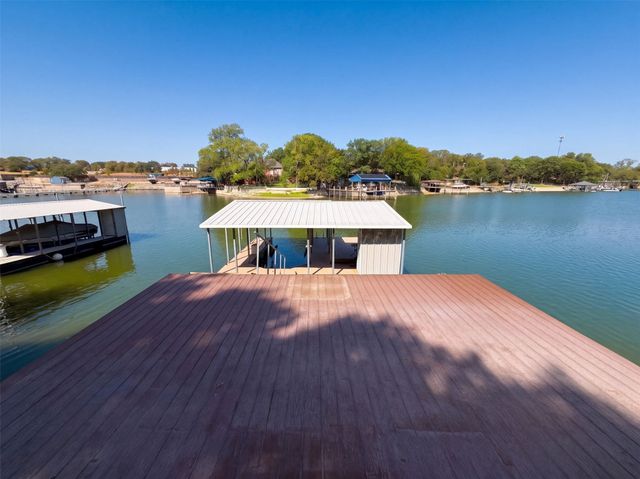 9313 Dosier Cove W, Fort Worth, TX 76179