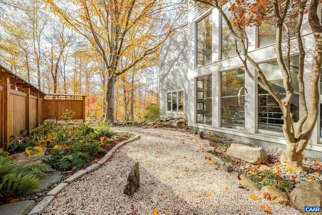 407 BROAD AXE RD, Charlottesville, VA 22903