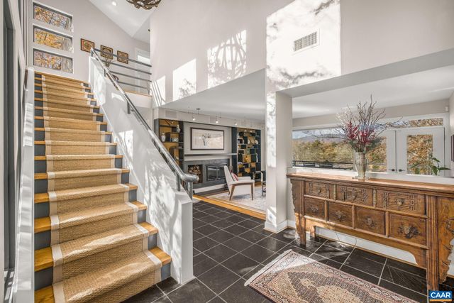 407 BROAD AXE RD, Charlottesville, VA 22903