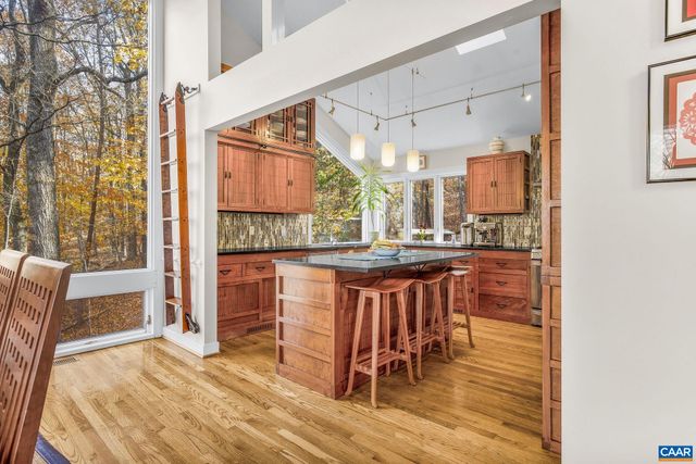 407 BROAD AXE RD, Charlottesville, VA 22903