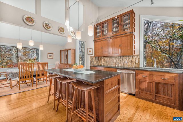 407 BROAD AXE RD, Charlottesville, VA 22903