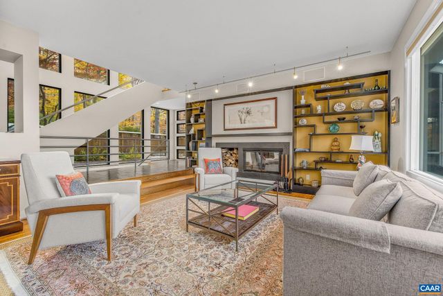 407 BROAD AXE RD, Charlottesville, VA 22903