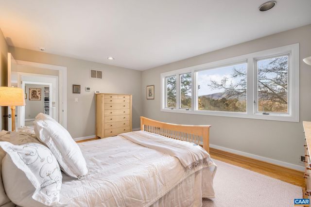 407 BROAD AXE RD, Charlottesville, VA 22903