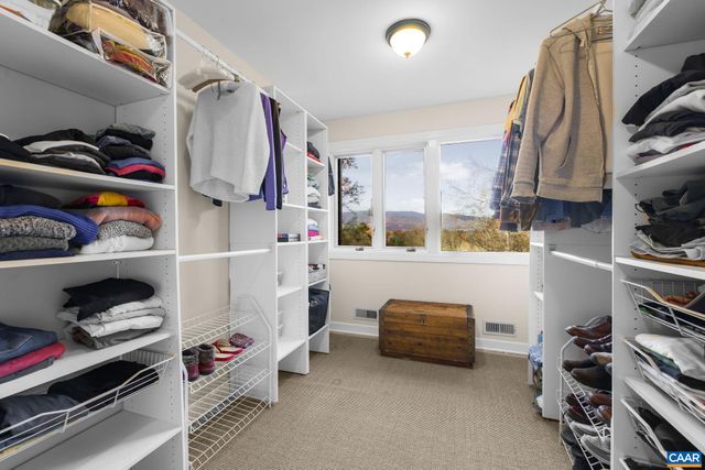 407 BROAD AXE RD, Charlottesville, VA 22903