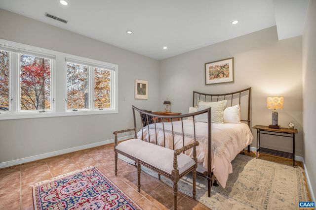 407 BROAD AXE RD, Charlottesville, VA 22903