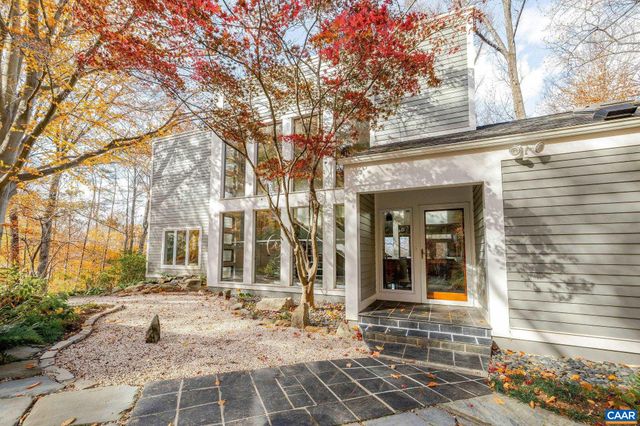 407 BROAD AXE RD, Charlottesville, VA 22903