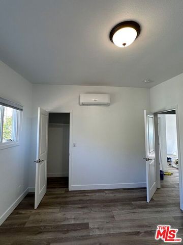 2658 Santa Ana Avenue E, Costa Mesa, CA 92627