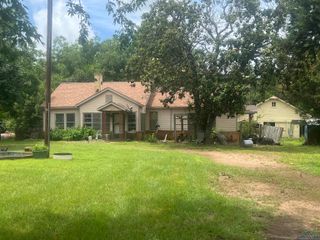 25033 Country Club Road, Gladewater, TX 75647