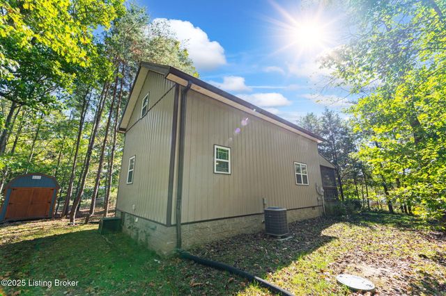 416 Wilderness Rd, Mammoth Cave, KY 42259