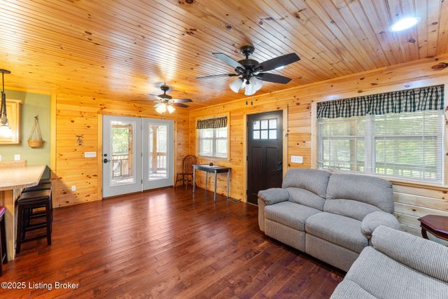 416 Wilderness Rd, Mammoth Cave, KY 42259