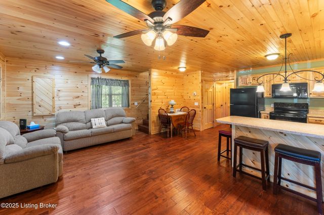 416 Wilderness Rd, Mammoth Cave, KY 42259