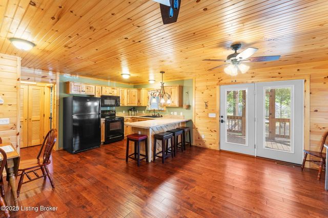 416 Wilderness Rd, Mammoth Cave, KY 42259