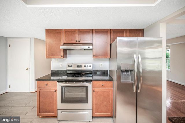 108 PLUM TREE CT, Sterling, VA 20164