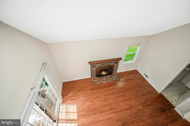 108 PLUM TREE CT, Sterling, VA 20164