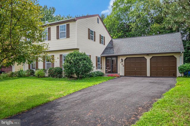 108 PLUM TREE CT, Sterling, VA 20164