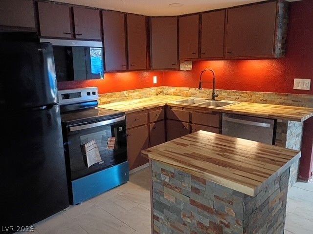 510 East Simkins Road, Pahrump, NV 89060