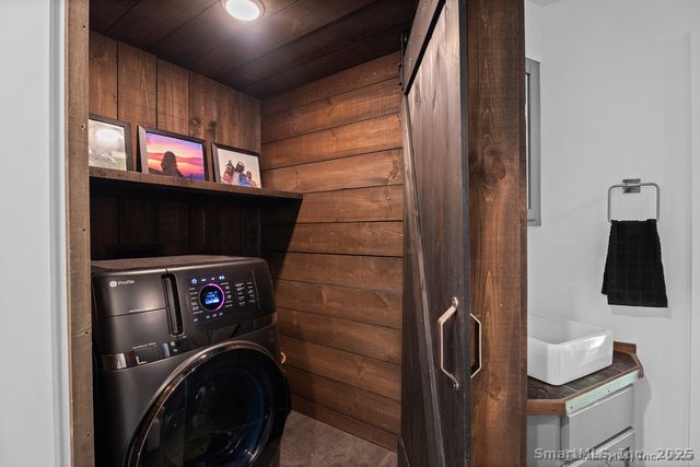 564 Hubbard Road, Killingly, CT 06241