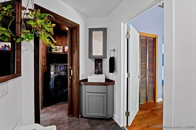 564 Hubbard Road, Killingly, CT 06241