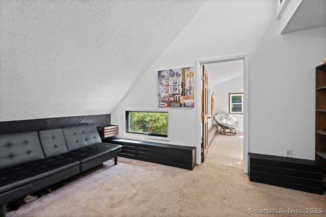 564 Hubbard Road, Killingly, CT 06241