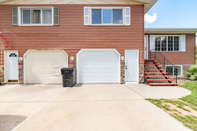 3742 Regent Drive, Bismarck, ND 58504 property photo