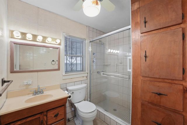 2109 Gentry Street, Houston, TX 77009