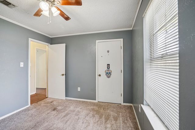 319 S Rogers Street, Covington, TX 76636