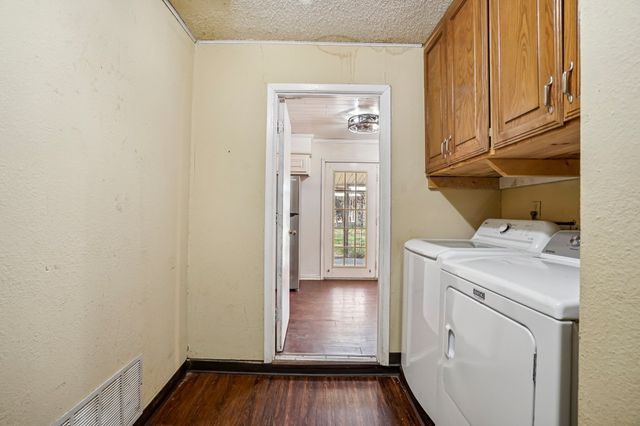 319 S Rogers Street, Covington, TX 76636