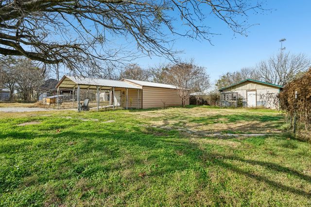 319 S Rogers Street, Covington, TX 76636