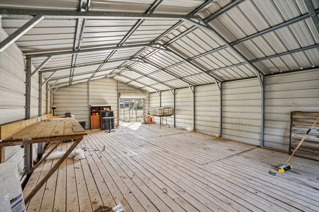 319 S Rogers Street, Covington, TX 76636