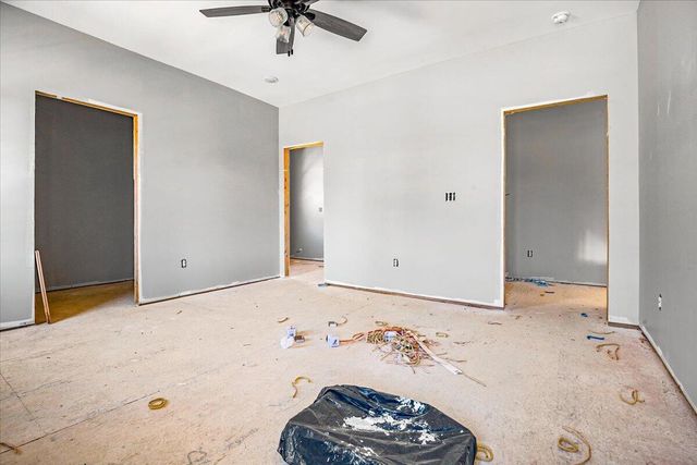 668 Laredo Drive, London, KY 40741
