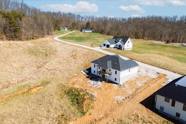 668 Laredo Drive, London, KY 40741
