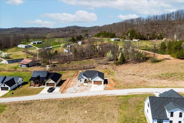 668 Laredo Drive, London, KY 40741