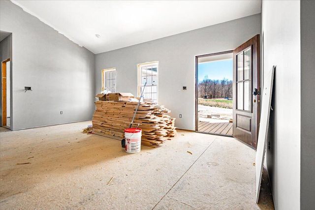 668 Laredo Drive, London, KY 40741