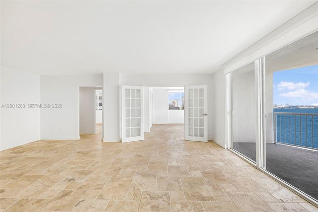 1420 Brickell Bay Dr 1401A, Miami, FL 33131