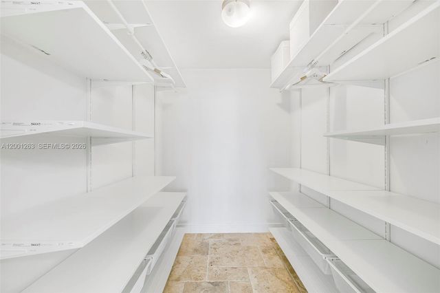 1420 Brickell Bay Dr 1401A, Miami, FL 33131