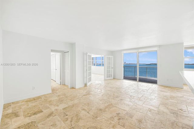 1420 Brickell Bay Dr 1401A, Miami, FL 33131