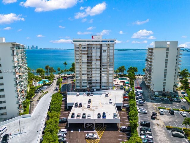 1420 Brickell Bay Dr 1401A, Miami, FL 33131